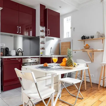 Central Paris - Bastille Apartment * פריז